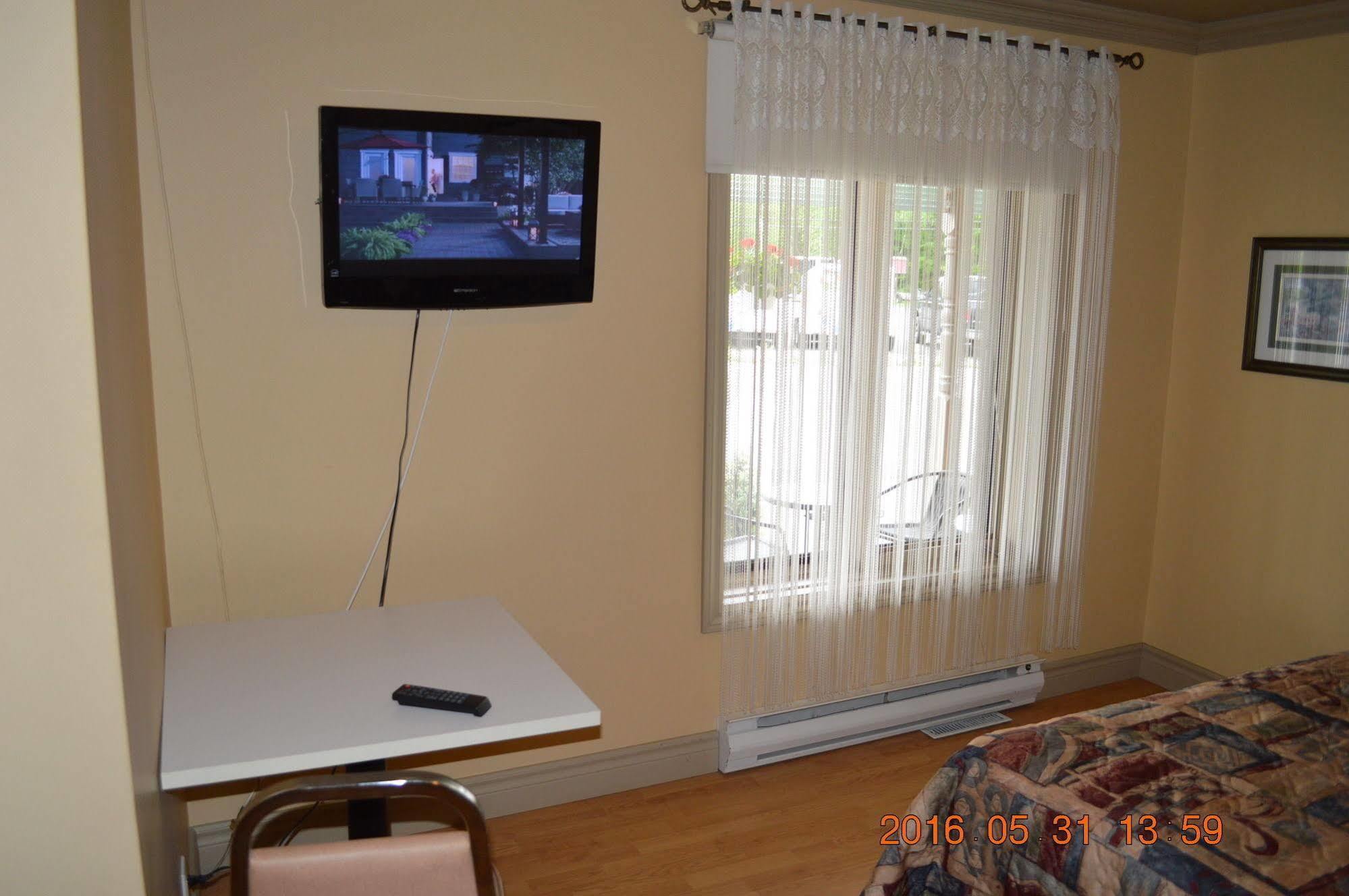 Motel-Auberge Hélene Victoriaville Extérieur photo